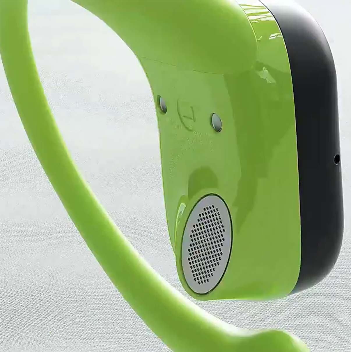 OPEN – Noise Cancelling, Wireless, Bluetooth Open Ended Sports Earphones - TS19 Black & Green